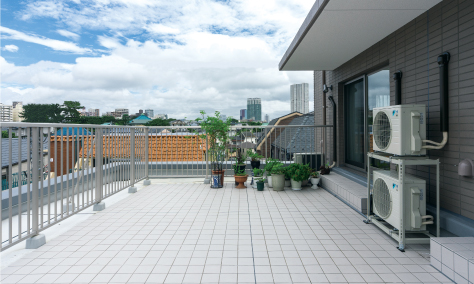 コリーヌ池田山　ルーフバルコニー