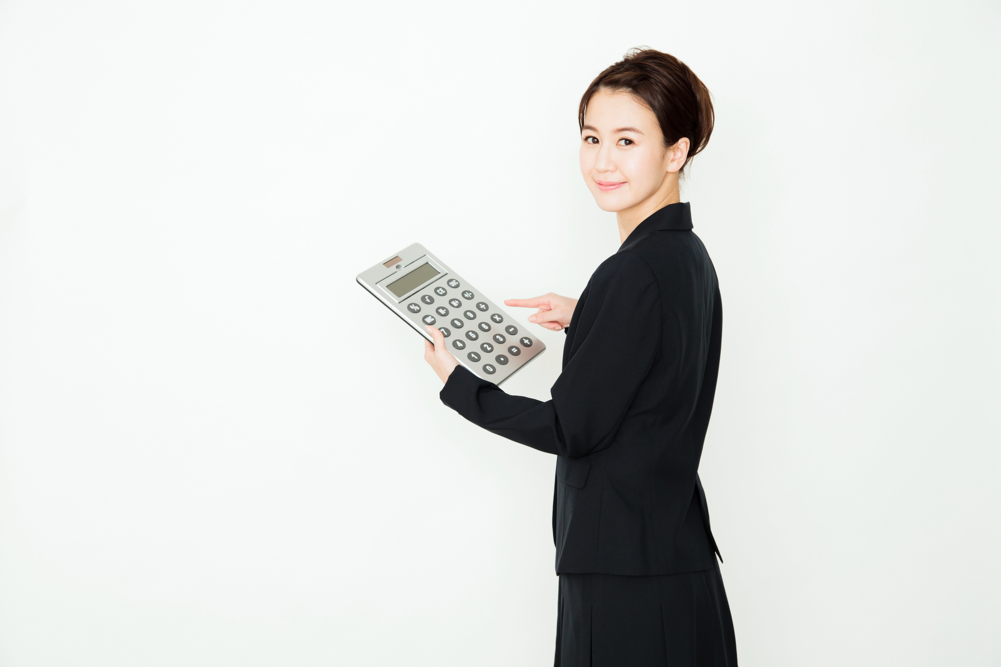 減価償却の計算方法は?定額法・定率法の違いをわかりやすく解説!