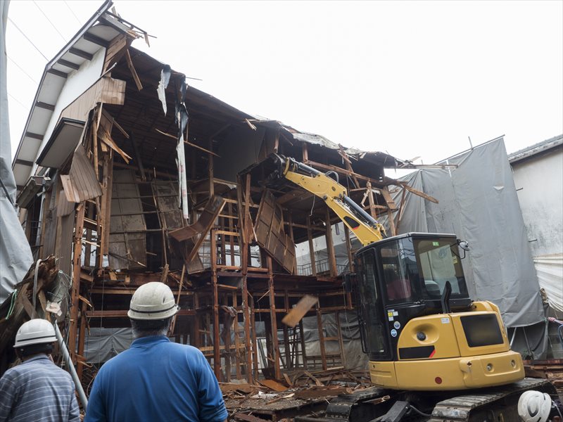 アパートの解体工事費用!構造別に相場や補助金などについて解説